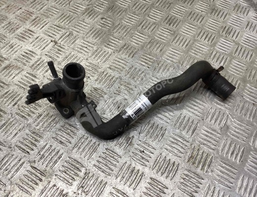 Фланец (тройник) системы охлаждения Volkswagen Passat B3 1988-1993  Volkswagen Passat Passat B3 1988-1993