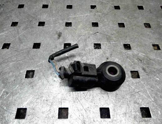 Датчик детонации Volkswagen Golf IV (1J) 1997-2004  Volkswagen Golf Golf IV (1J) 1997-2004