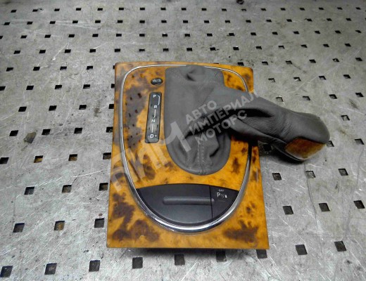 Чехол рычага КПП Mercedes E (W211) 2002-2006  Mercedes E E (W211) 2002-2006