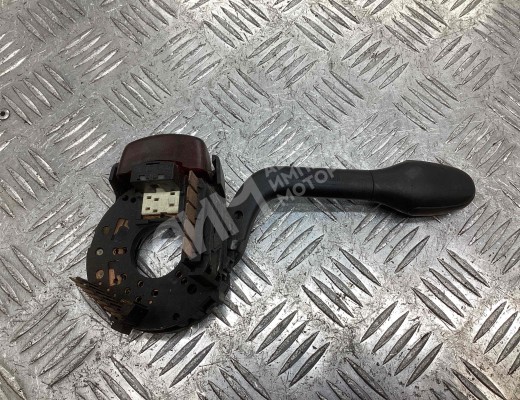 Переключатель поворотов Volkswagen Golf III (1H) 1991-1997  Volkswagen Golf Golf III (1H) 1991-1997