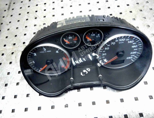 Щиток приборов (приборная панель)  Audi A3 II (8P) 2003-2005