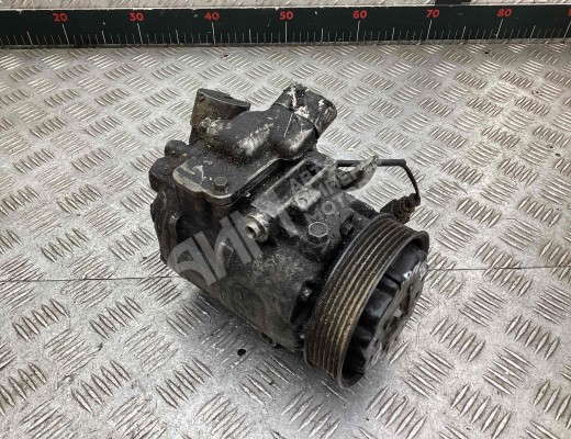 Компрессор кондиционера Volkswagen Polo IV (9N) 2001-2005  Volkswagen Polo Polo IV (9N) 2001-2005