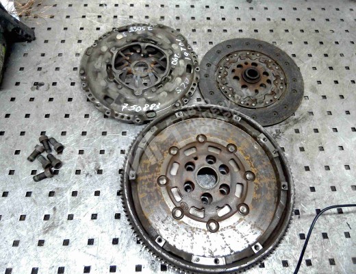 Маховик Volkswagen Golf V (1K) 2004-2009  Volkswagen Golf Golf V (1K) 2004-2009