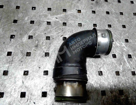 Патрубок интеркулера Volkswagen Passat B6 (3C) 2005-2010  Volkswagen Passat Passat B6 (3C) 2005-2010