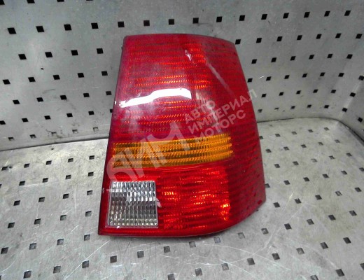 Фонарь задний правый Volkswagen Golf IV (1J) 1997-2004  Volkswagen Golf Golf IV (1J) 1997-2004