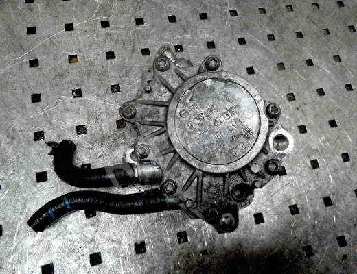 Насос вакуумный Audi A3 II (8P) 2003-2005  Audi A3 A3 II (8P) 2003-2005