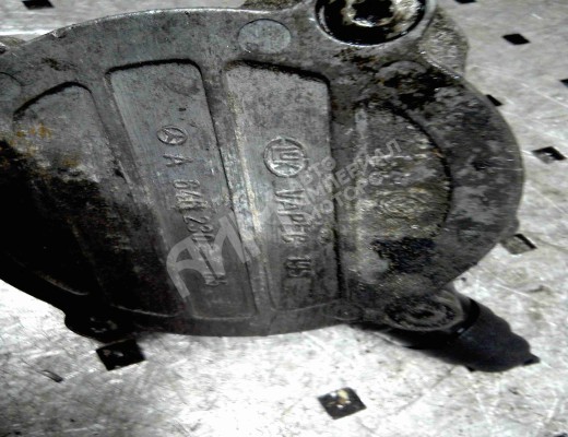 Насос вакуумный Mercedes C (W203) 2000-2004  Mercedes C C (W203) 2000-2004