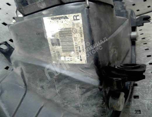 Фара правая Seat Ibiza III (6L) 2002-2008  Seat Ibiza Ibiza III (6L) 2002-2008