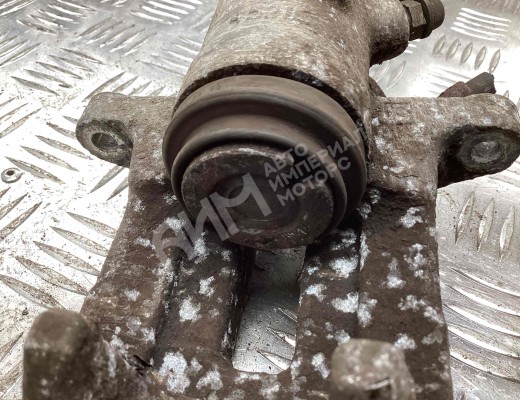 Суппорт задний правый Volkswagen Golf+ V (5M) 2005-2014  Volkswagen Golf Plus Golf+ V (5M) 2005-2014