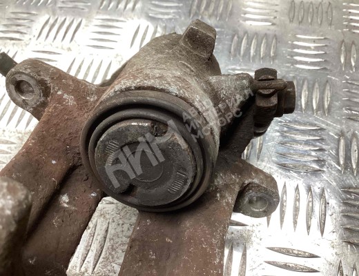 Суппорт задний левый Audi A4 B6 (8EC, 8E5) 2000-2004  Audi A4 A4 B6 (8EC, 8E5) 2000-2004