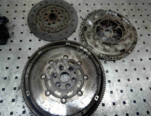Маховик Volkswagen Passat B6 (3C) 2005-2010  Volkswagen Passat Passat B6 (3C) 2005-2010