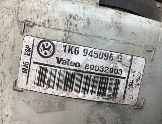 Фонарь задний правый Volkswagen Golf V (1K) 2004-2009  Volkswagen Golf Golf V (1K) 2004-2009