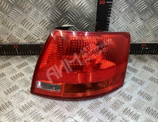 Фонарь задний правый Audi A4 B7 (8EC, 8ED) 2004-2008  Audi A4 A4 B7 (8EC, 8ED) 2004-2008