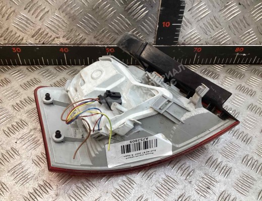 Фонарь задний правый Audi A4 B7 (8EC, 8ED) 2004-2008  Audi A4 A4 B7 (8EC, 8ED) 2004-2008