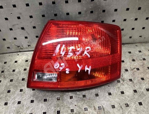 Фонарь задний правый Audi A4 B7 (8EC, 8ED) 2004-2008  Audi A4 A4 B7 (8EC, 8ED) 2004-2008