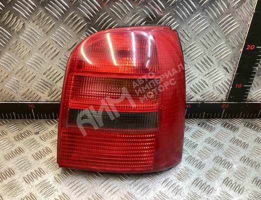 Фонарь задний правый Audi A4 B5 (8D) 1994-1999  Audi A4 A4 B5 (8D) 1994-1999