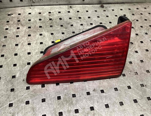 Фонарь крышки багажника правый Peugeot 607 2000-2004  Peugeot 607 607 2000-2004