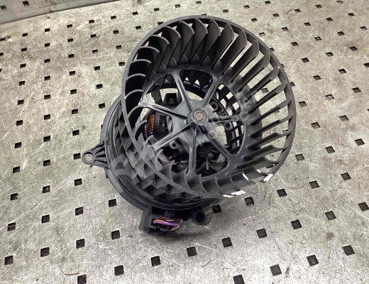 Моторчик печки Ford Fiesta V 2001-2008  Ford Fiesta Fiesta V 2001-2008