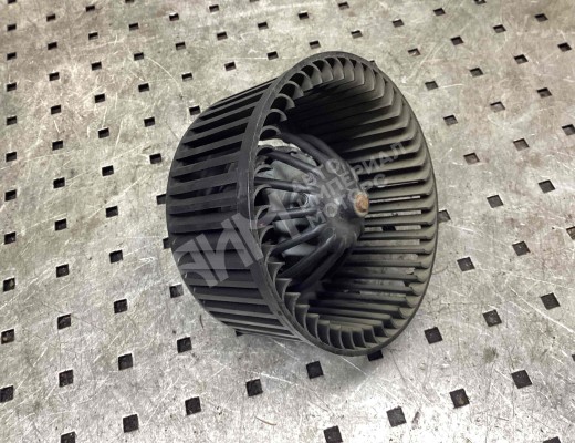 Моторчик печки Peugeot 607 2000-2004  Peugeot 607 607 2000-2004