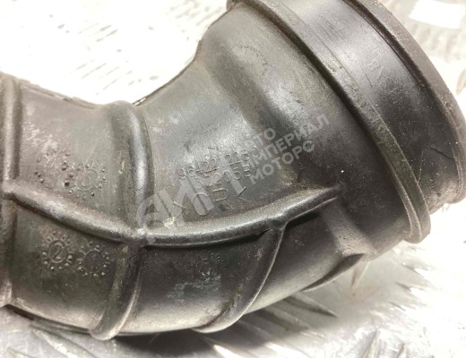 Патрубок воздушного фильтра Ford Fiesta V 2001-2008  Ford Fiesta Fiesta V 2001-2008