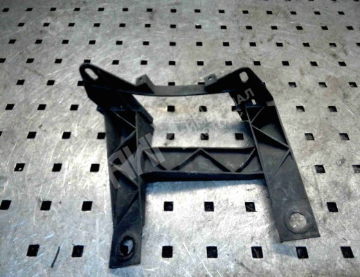 Крепление фары левой Volkswagen Transporter T5 (7H) 2003-2015  Volkswagen Transporter Transporter T5 (7H) 2003-2015