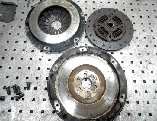 Комплект сцепления Opel Astra G 1998-2004  Opel Astra Astra G 1998-2004