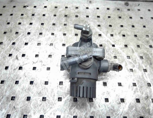 Клапан ускорительный Mercedes Atego I 1998-2012  Mercedes Atego Atego I 1998-2012