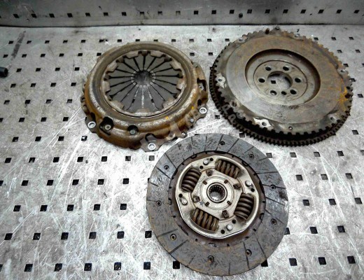 Комплект сцепления Peugeot 206 (2A/2E) 1998-2003  Peugeot 206 206 (2A/2E) 1998-2003