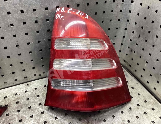 Фонарь задний правый Mercedes C (W203) 2000-2004  Mercedes C C (W203) 2000-2004