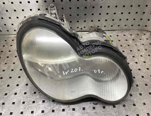 Фара правая Mercedes C (W203) 2000-2004  Mercedes C C (W203) 2000-2004