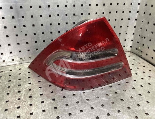 Фонарь задний левый Mercedes C (W203) 2000-2004  Mercedes C C (W203) 2000-2004