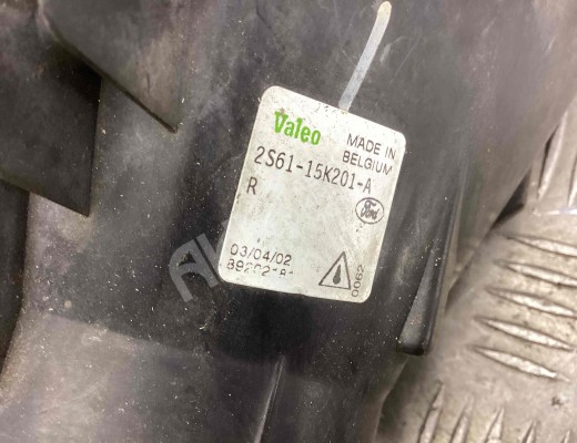 Фара противотуманная правая Ford Fiesta V 2001-2008  Ford Fiesta Fiesta V 2001-2008