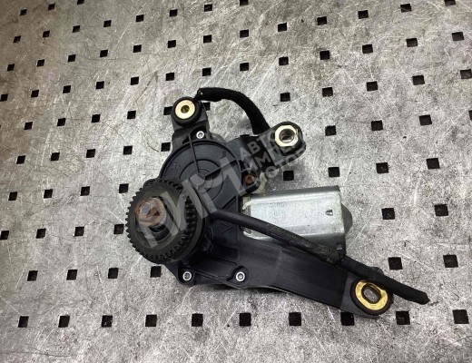 Моторчик заднего стеклоочистителя (дворника) Citroen C8 I 2002-2008  Citroen C8 C8 I 2002-2008