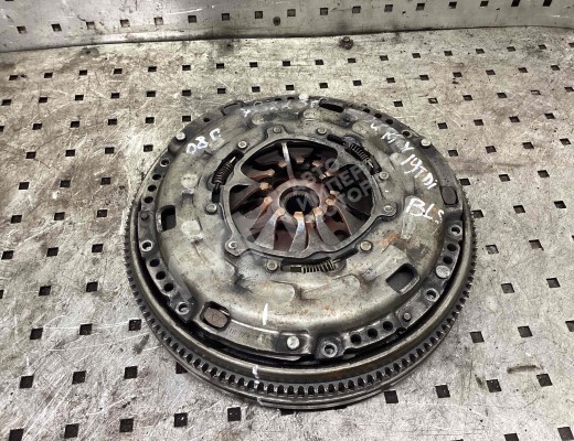 Маховик Volkswagen Touran I (1T) 2006-2010 рестайлинг  Volkswagen Touran Touran I (1T) 2006-2010 рестайлинг