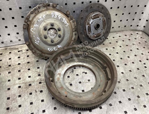 Комплект сцепления Volkswagen Golf IV (1J) 1997-2004  Volkswagen Golf Golf IV (1J) 1997-2004