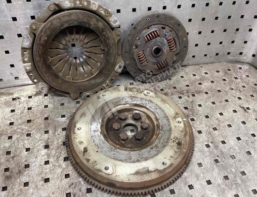 Комплект сцепления Ford Fiesta IV 1996-2001  Ford Fiesta Fiesta IV 1996-2001