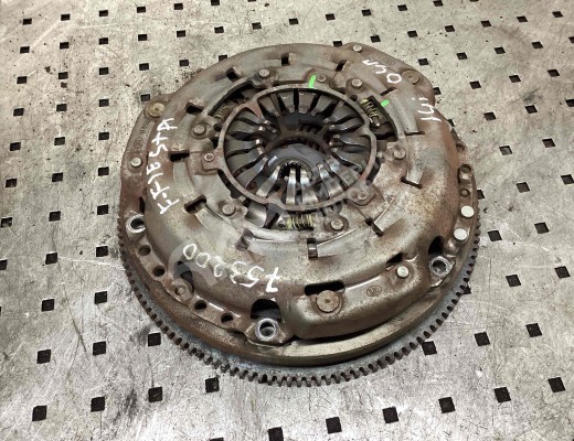 Комплект сцепления Ford Fiesta V 2001-2008  Ford Fiesta Fiesta V 2001-2008