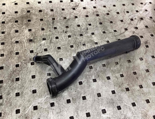Трубка охлаждающей жидкости пластиковая Volkswagen Polo IV (9N) 2001-2005  Volkswagen Polo Polo IV (9N) 2001-2005