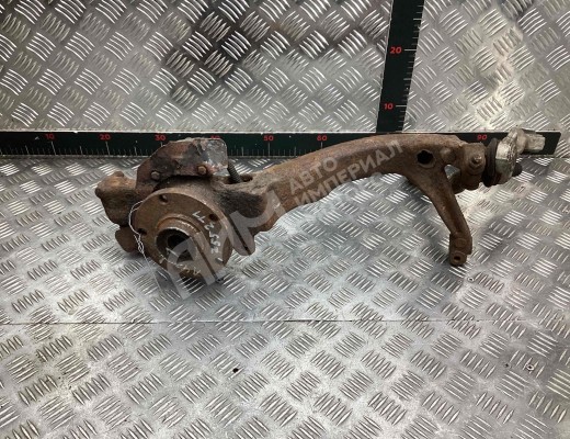 Кулак поворотный левый Audi A4 B5 (8D) 1994-1999  Audi A4 A4 B5 (8D) 1994-1999