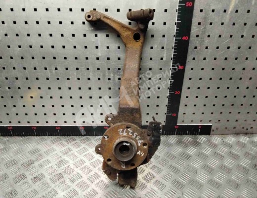 Кулак поворотный правый Audi A4 B5 (8D) 1994-1999  Audi A4 A4 B5 (8D) 1994-1999