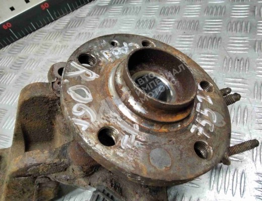 Ступица передняя правая Volkswagen Caddy III (2K) 2004-2010  Volkswagen Caddy Caddy III (2K) 2004-2010