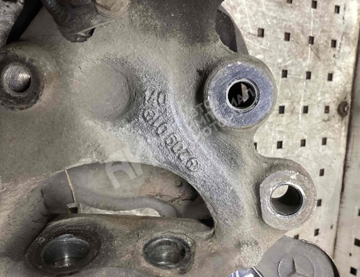 Ступица передняя правая Mercedes C (W203) 2000-2004  Mercedes C C (W203) 2000-2004