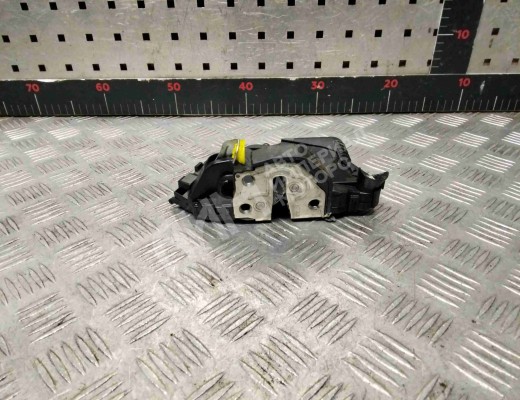 Замок двери передней левой Toyota Yaris II (XP90) 2005-2011  Toyota Yaris Yaris II (XP90) 2005-2011