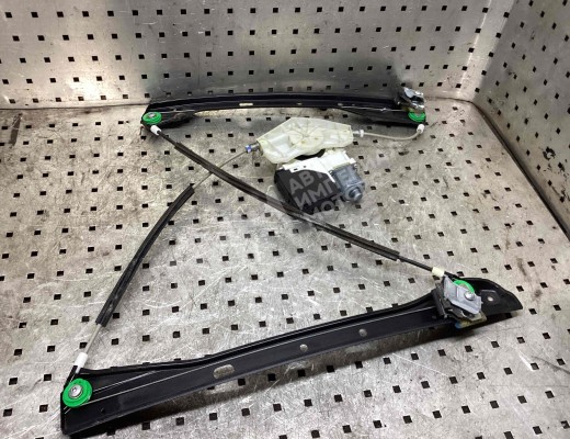 Стеклоподъемник передний правый Volkswagen Golf+ V (5M) 2005-2014  Volkswagen Golf Plus Golf+ V (5M) 2005-2014