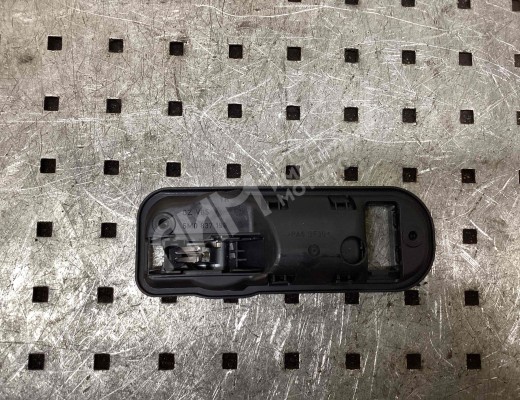 Ручка внутренняя передняя правая Volkswagen Golf+ V (5M) 2005-2014  Volkswagen Golf Plus Golf+ V (5M) 2005-2014