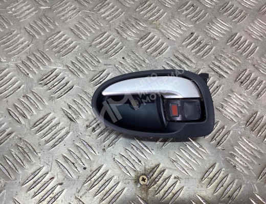 Ручка внутренняя передняя левая  Toyota Yaris II (XP90) 2005-2011