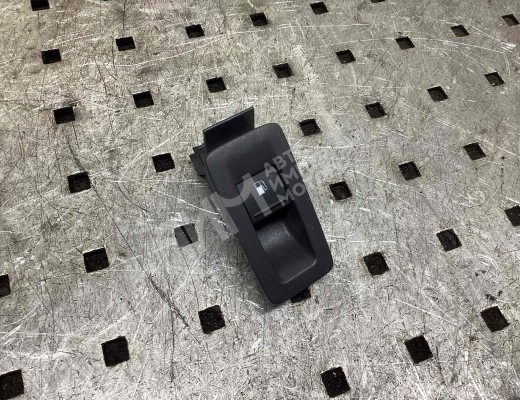Кнопка открытия лючка топливного бака Volkswagen Golf+ V (5M) 2005-2014  Volkswagen Golf Plus Golf+ V (5M) 2005-2014