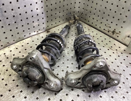 Стойка передняя правая Audi A4 B7 (8EC, 8ED) 2004-2008  Audi A4 A4 B7 (8EC, 8ED) 2004-2008