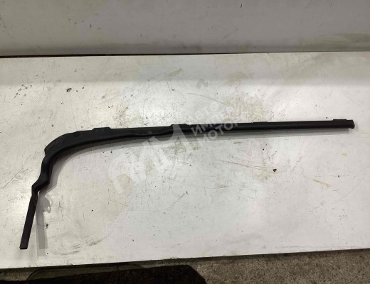 Уплотнитель капота Mercedes Atego I 1998-2012  Mercedes Atego Atego I 1998-2012