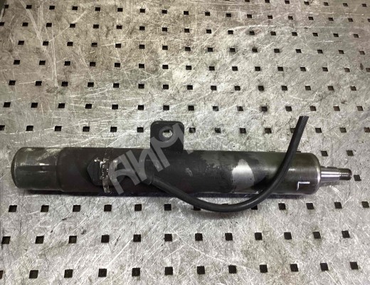 Гидростойка передняя левая Citroen C5 I 2001-2004  Citroen C5 C5 I 2001-2004